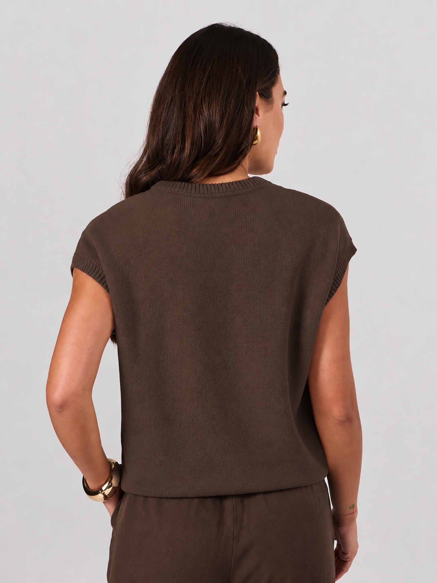 Lee Cotton Knit Vest- Coffee Bean