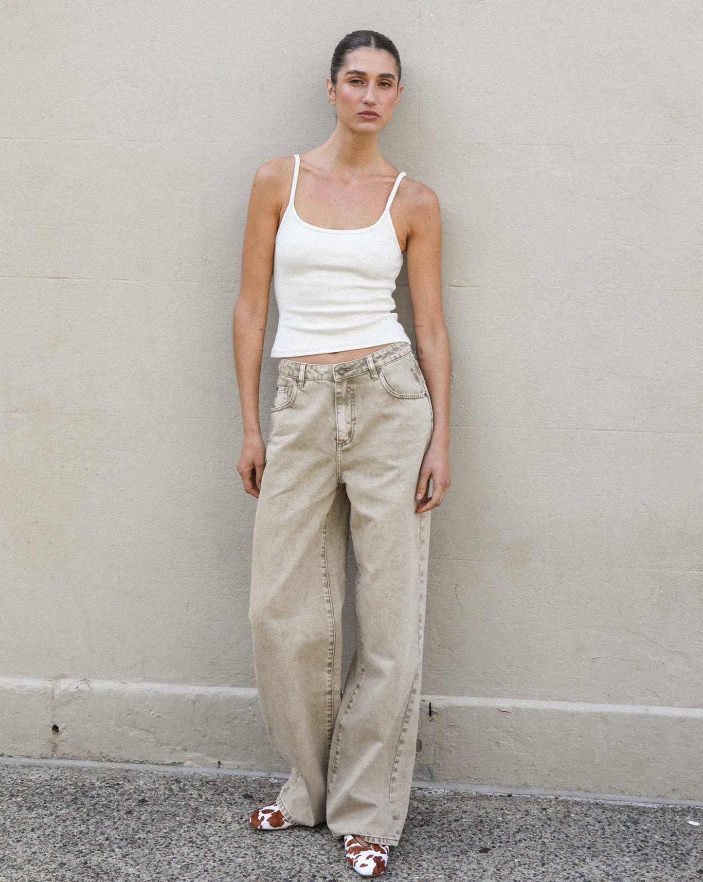 Noah Jeans Beige Cropped