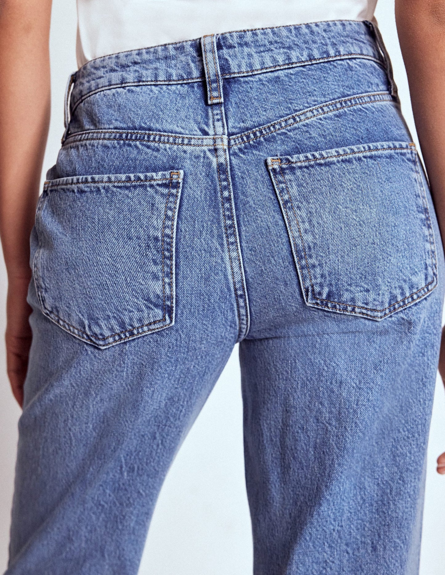 High Rise Straight Leg Jeans-Light Vintage