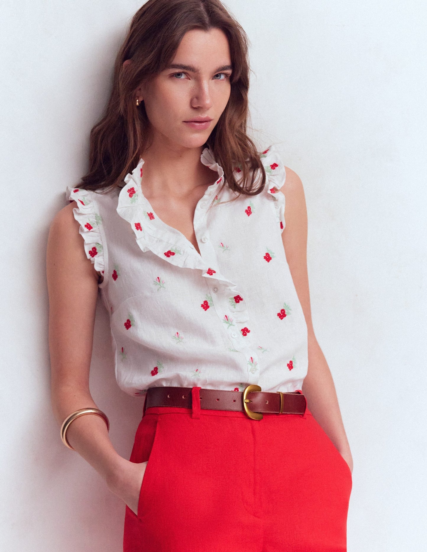 Isabel Sleeveless Linen Top-Floral Embroidery