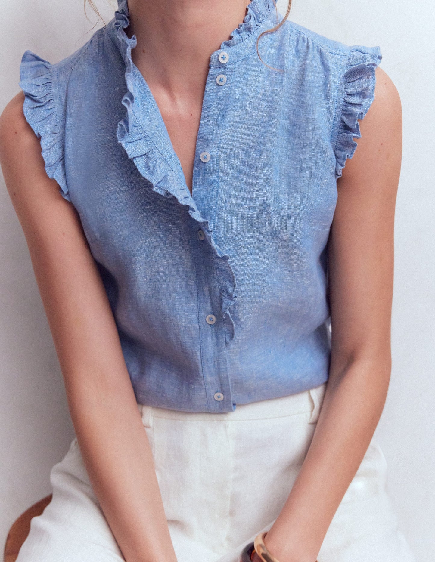 Isabel Sleeveless Linen Top-Chambray