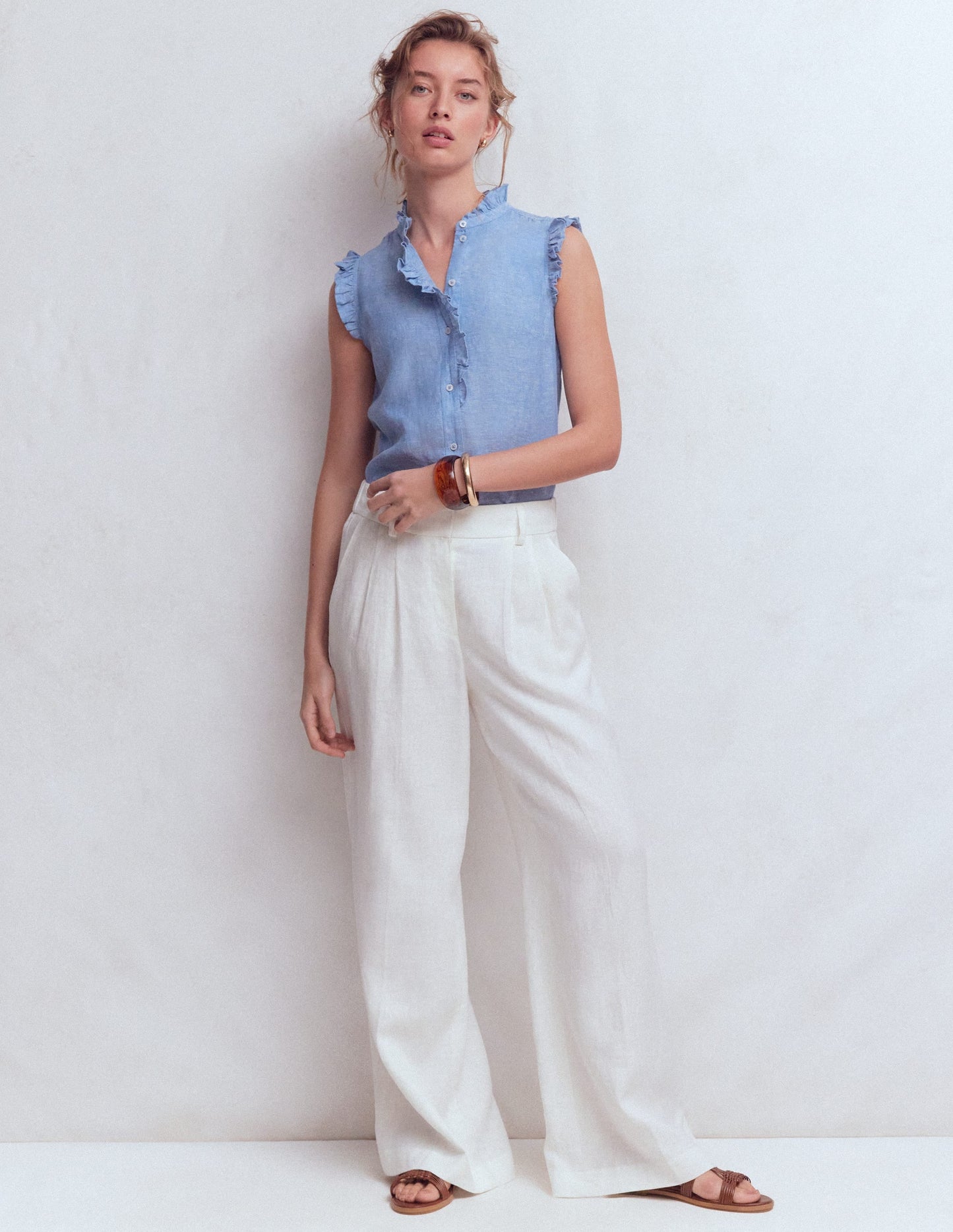 Isabel Sleeveless Linen Top-Chambray