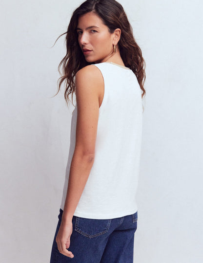 Metallic Trim Scoop Neck Vest-White