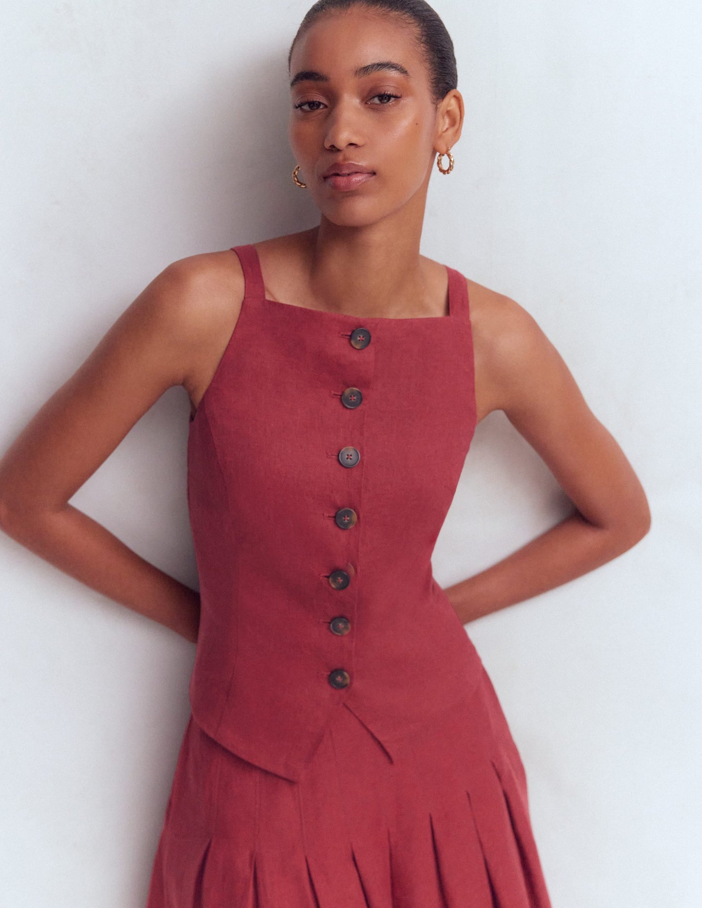 Square Neck Linen Waistcoat-Rich Chestnut
