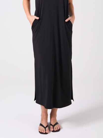 Everly V Neck Maxi Dress - Black