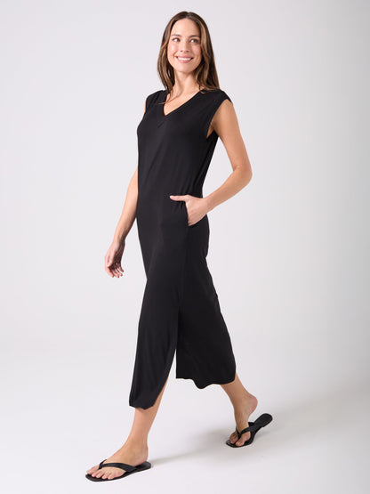 Everly V Neck Maxi Dress - Black