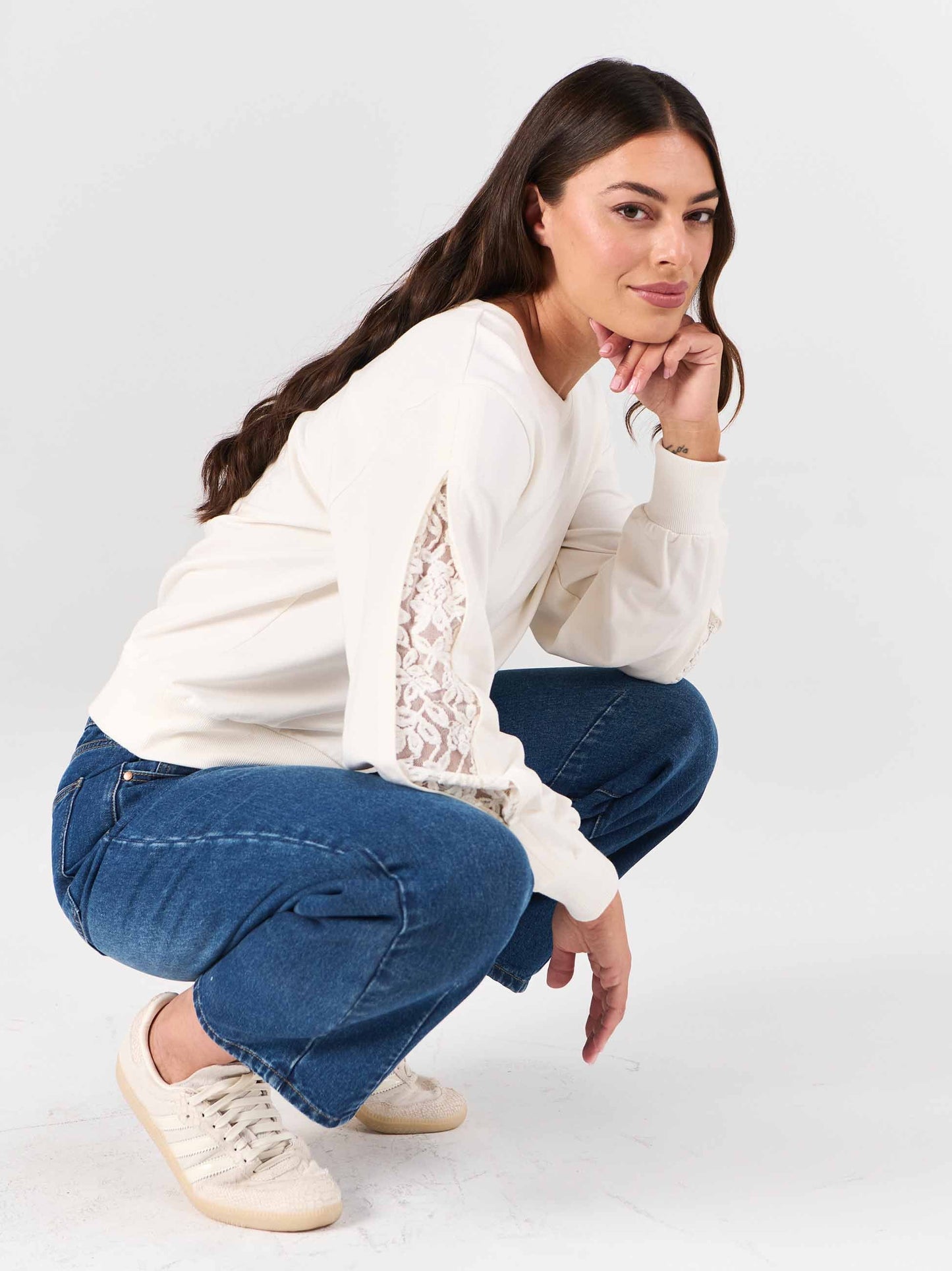 Lucy Sweatshirt - Soft White