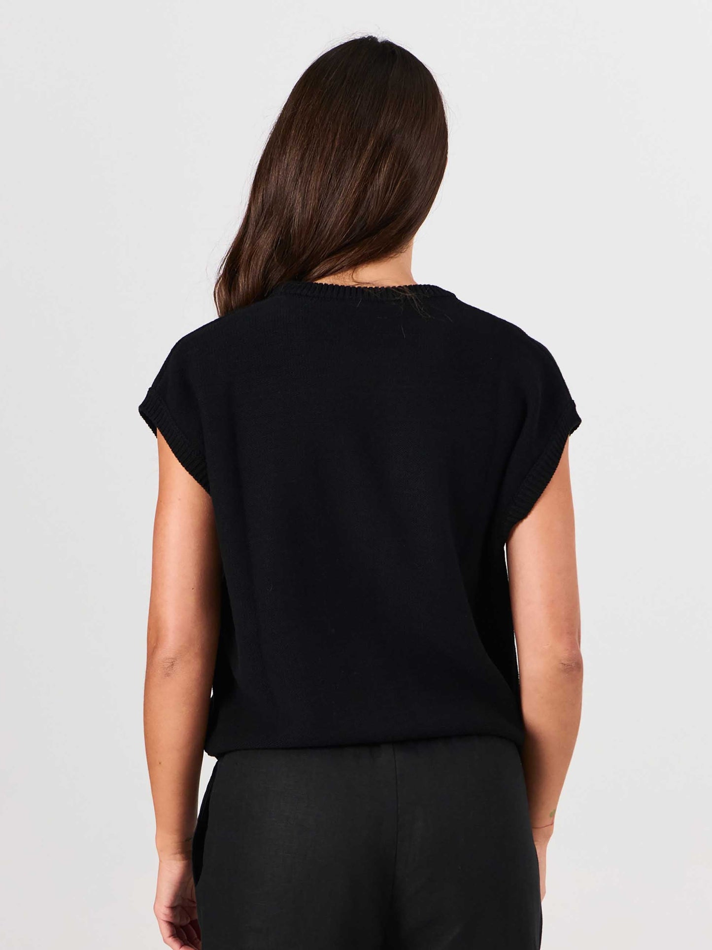 Lee Cotton Knit Vest- Black