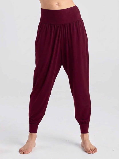 Nomad Relax Pant - Sangria