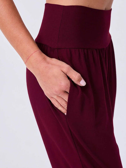 Nomad Relax Pant - Sangria