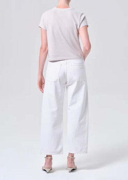 Arc Crop in Chalk White