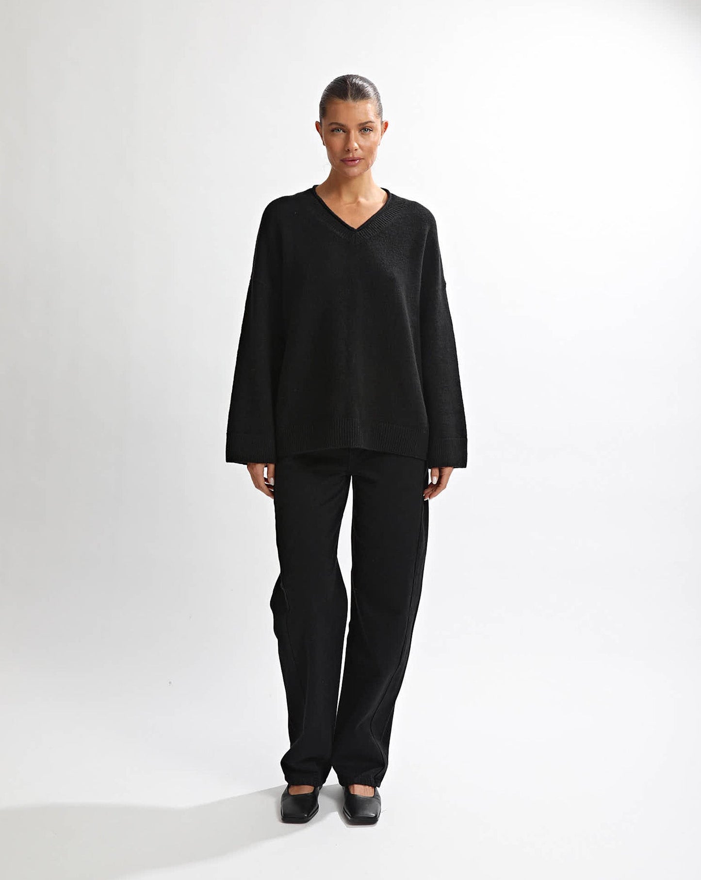 Lenny V Neck Jumper Black