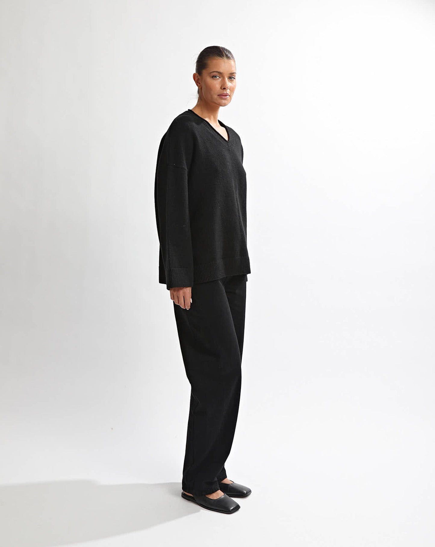 Lenny V Neck Jumper Black