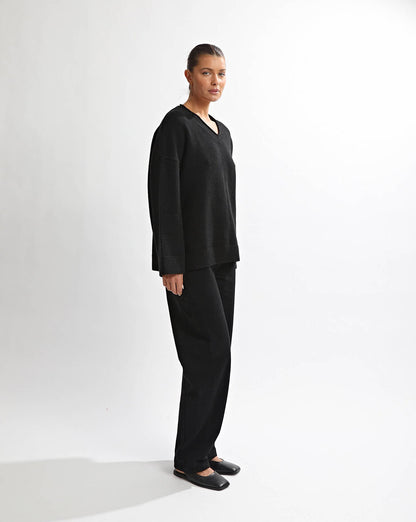 Lenny V Neck Jumper Black
