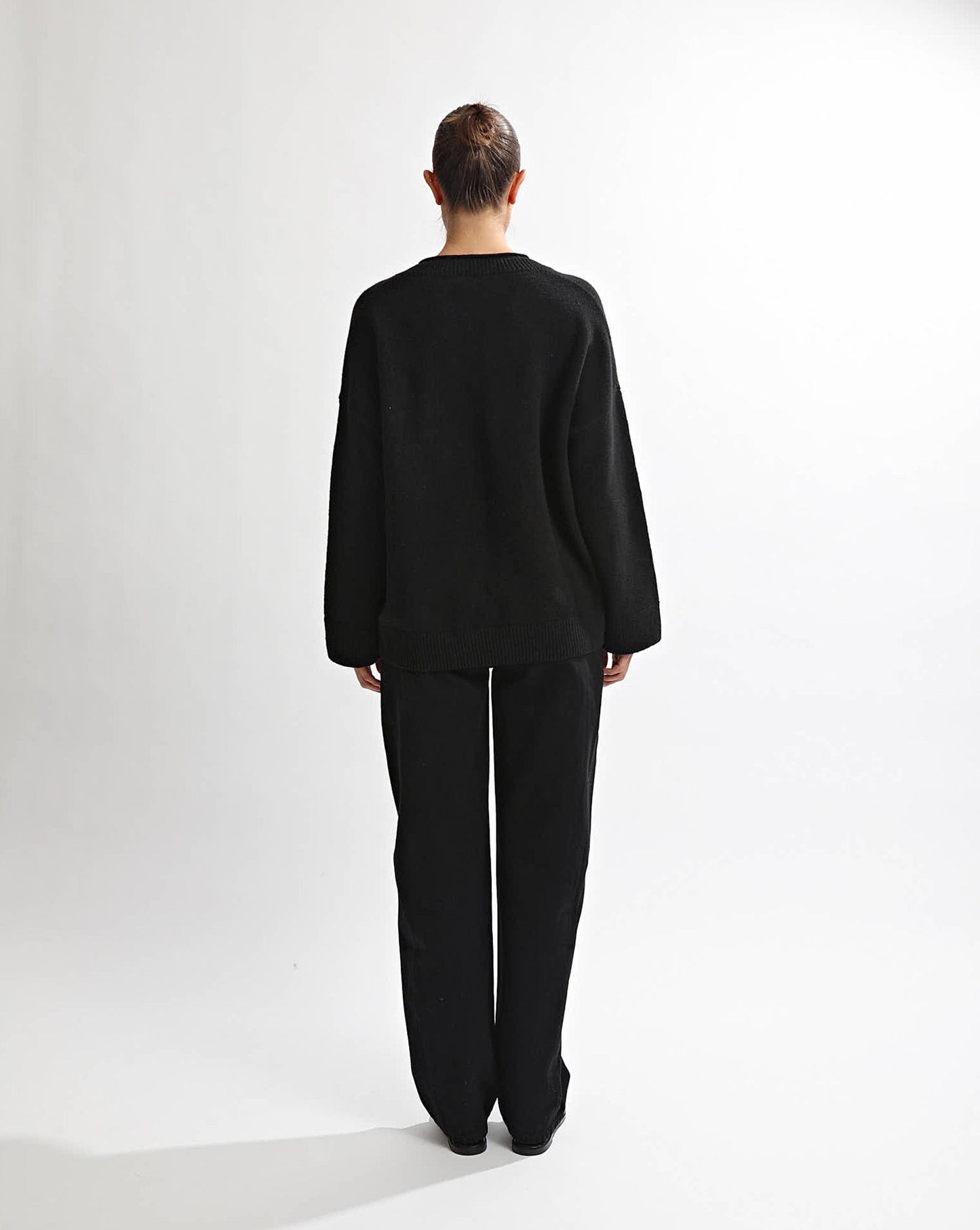 Lenny V Neck Jumper Black