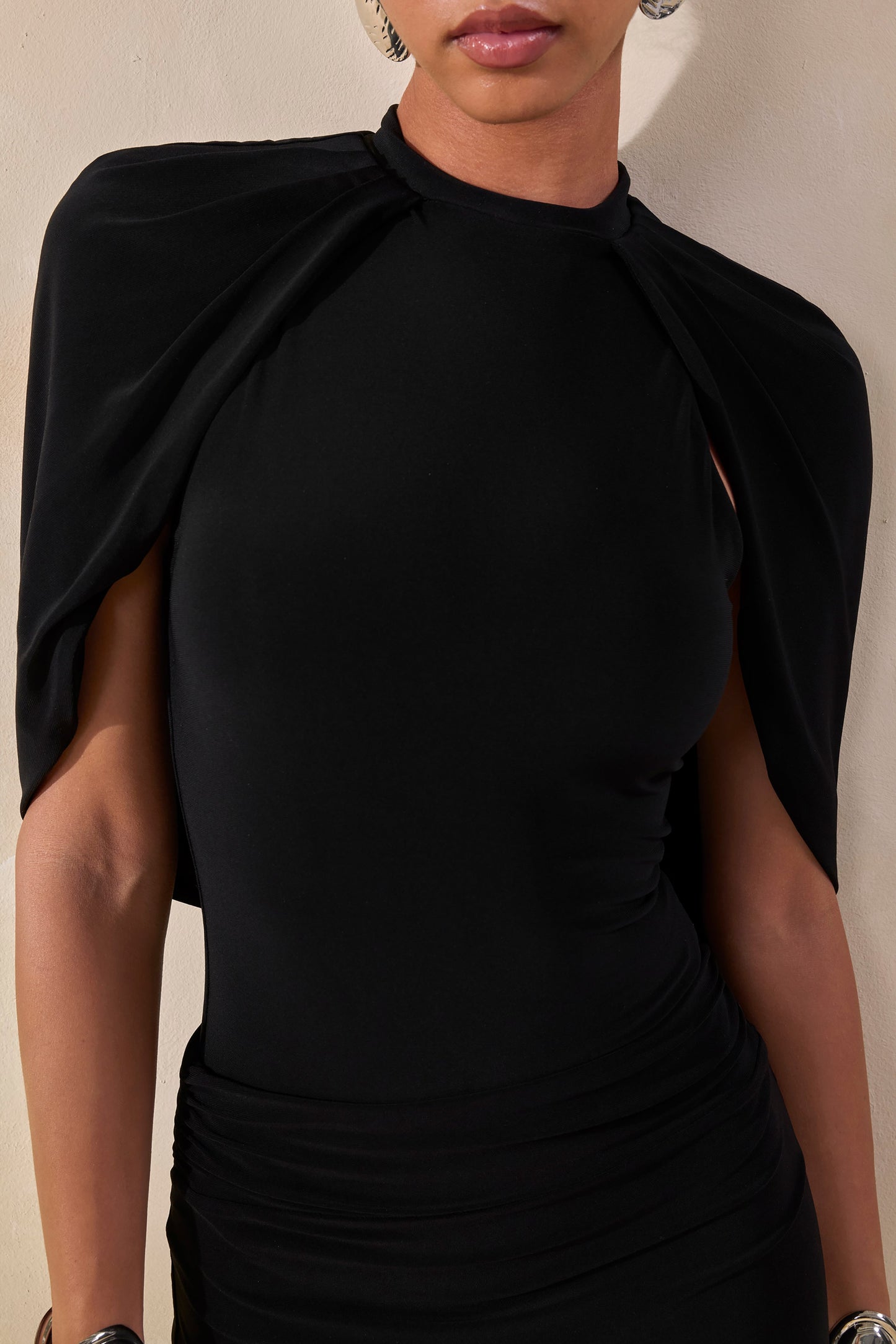Evonne | Black Round-Neck Thong Bodysuit With Cape Sleeves