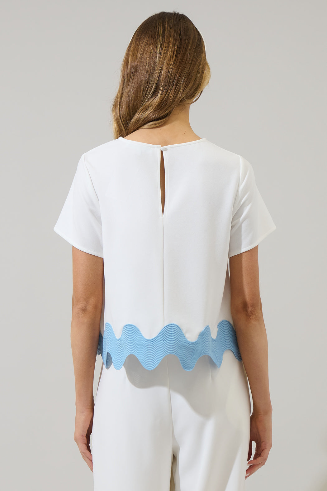 Elva Wave Top